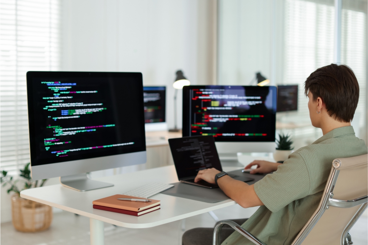 Desarrollo de software y programación en DigiSpherix